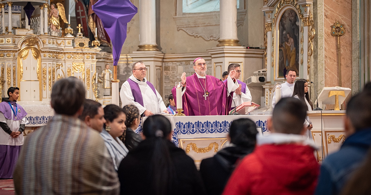 Roma zarándokok érkeztek Csíksomlyóra